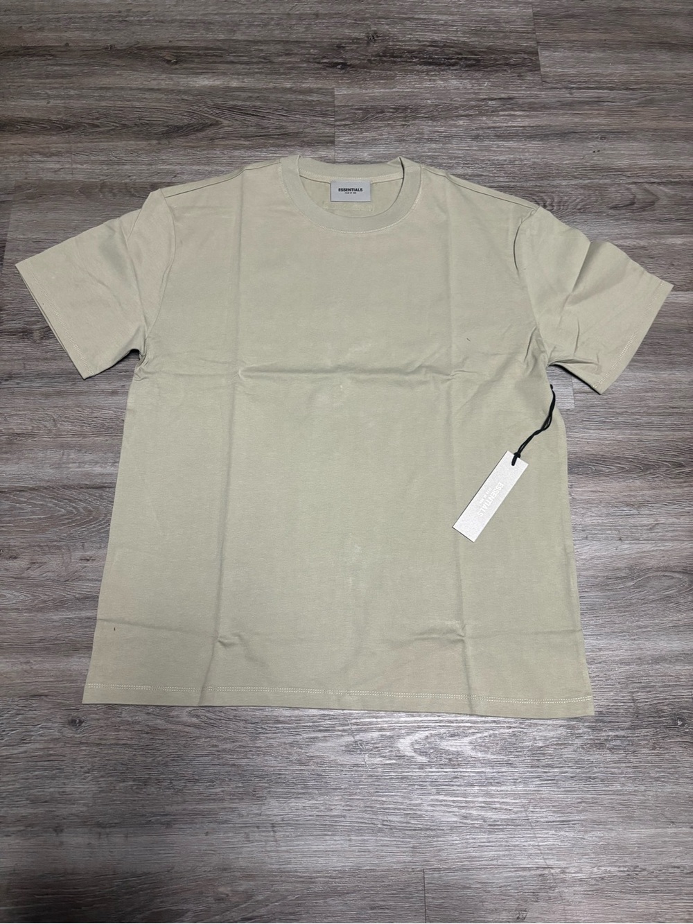 SS21 fear of god essentials Pistachio tee - Picture 2 of 6